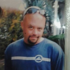 Meet your Posher, Louis